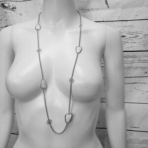 KENDRA SCOTT Kinley White MOP Silver Logo Long Station Necklace